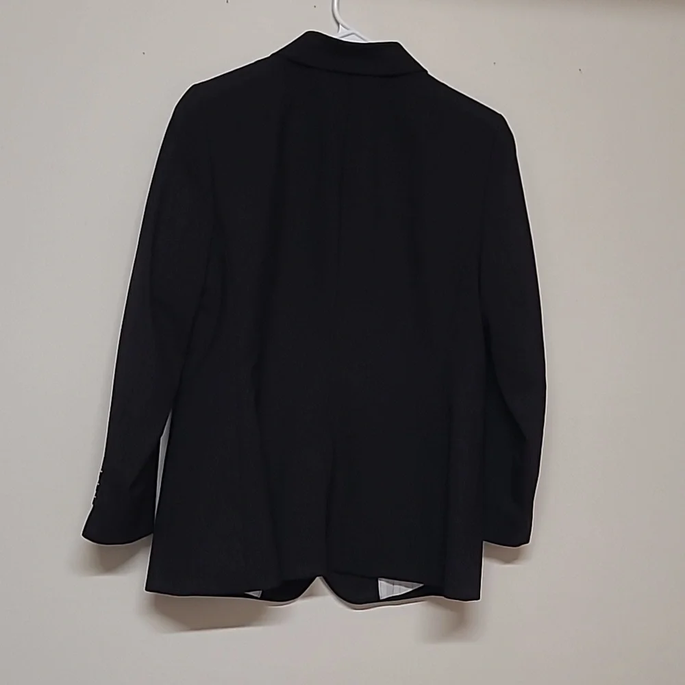 Banana Republic Black Sport Coat with‎ Notched Lapel used good condition.